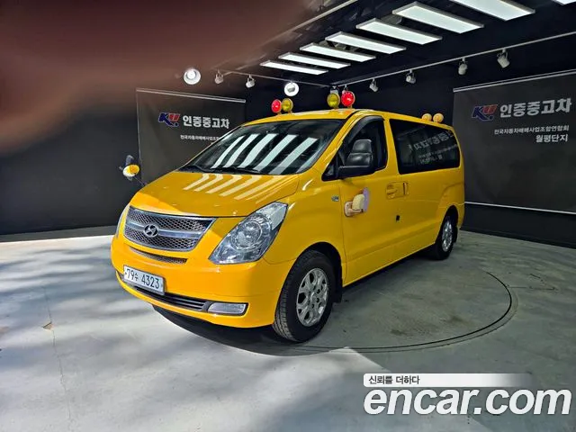 Hyundai Grand Starex