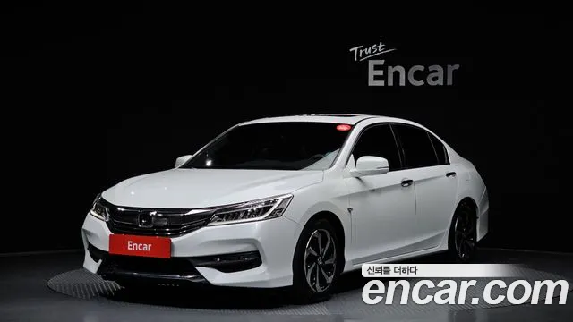 Honda Accord 2.4 9