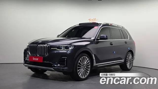 BMW X7 (G07) xDrive 40i 6
