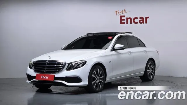 Mercedes-Benz E- W213 E300e Exclusive