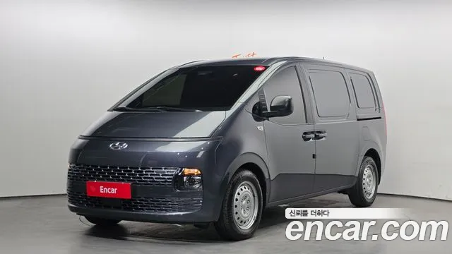 Hyundai Staria 3