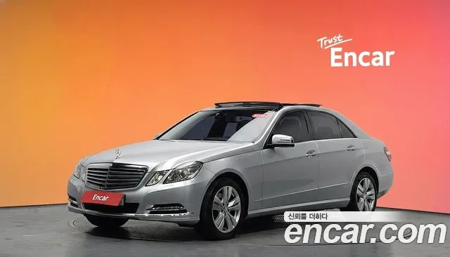 Mercedes-Benz E- W212 E300
