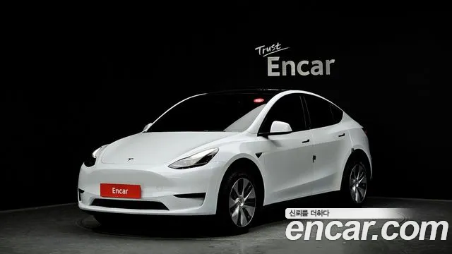Tesla Y RWD