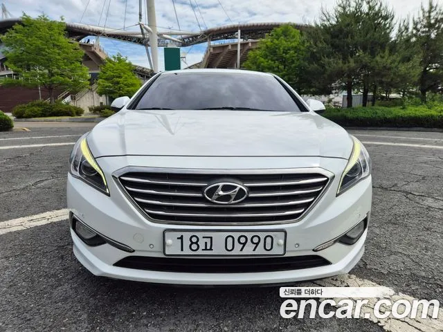 Hyundai LF Sonata 2.0 Premium