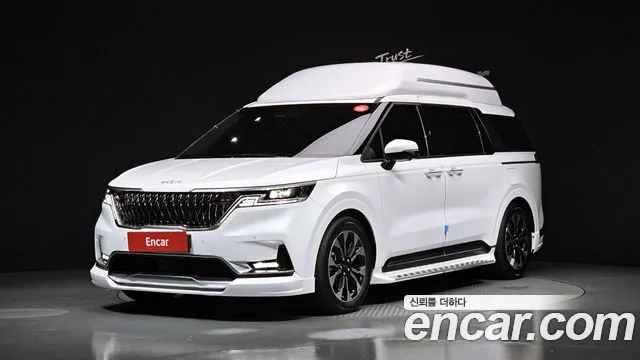 Kia Carnival 4 9