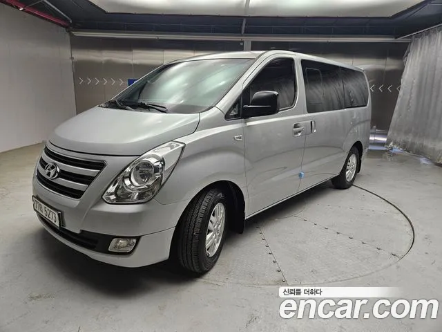 Hyundai Grand Starex 11
