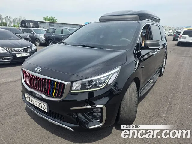 Kia The New Carnival 9 Noblesse