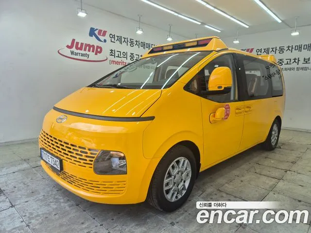 Hyundai Staria L3.5 15
