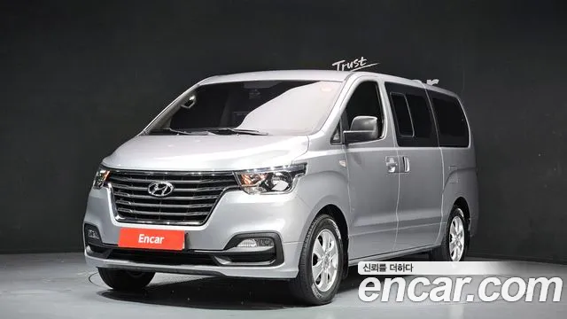 Hyundai The New Grand Starex 12
