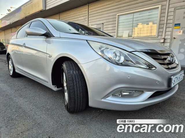 Hyundai YF Sonata LPI