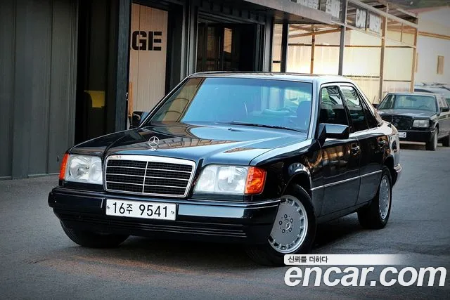 Mercedes-Benz E- W124 E200