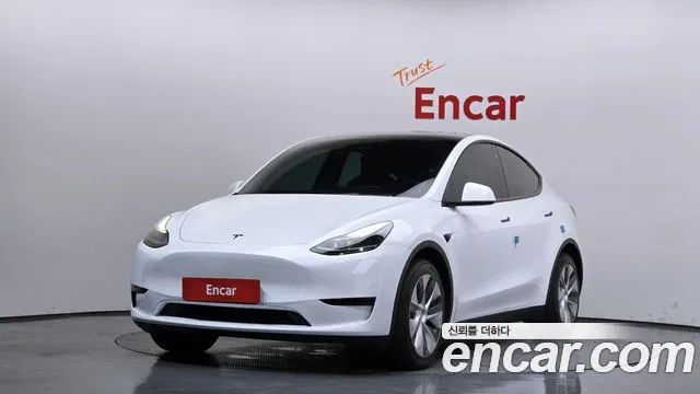 Tesla Y RWD