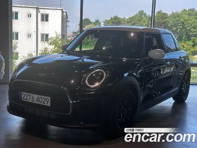 MINI Cooper 5 3