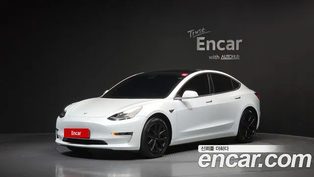 Tesla 3 RWD