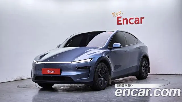 Tesla Y RWD