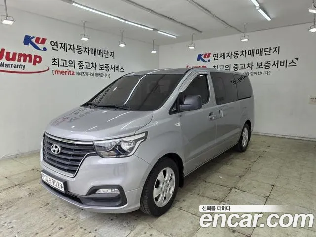 Hyundai The New Grand Starex 12