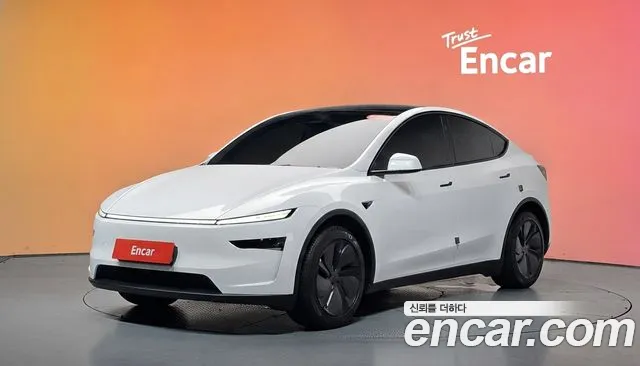 Tesla Y RWD