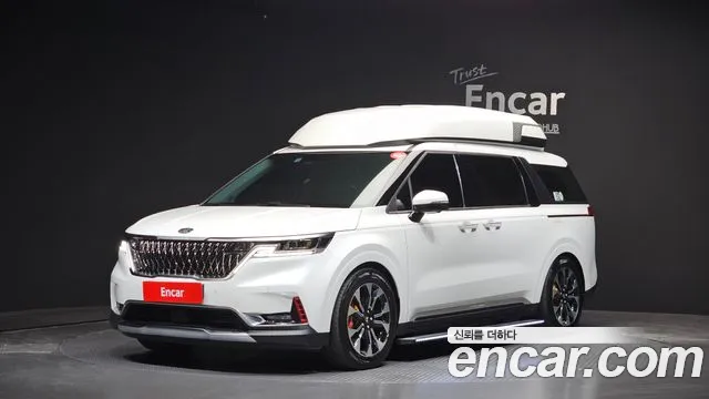 Kia Carnival 4 Gasoline 9