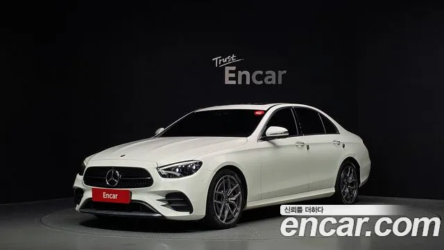 Mercedes-Benz E- W213 E220d 4MATIC AMG Line