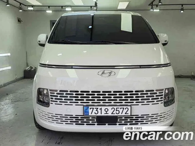 Hyundai Staria L3.5 11