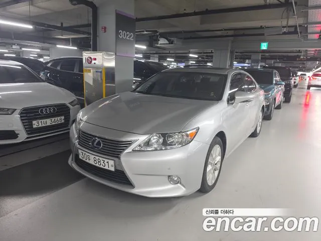 Lexus ES300h XV60