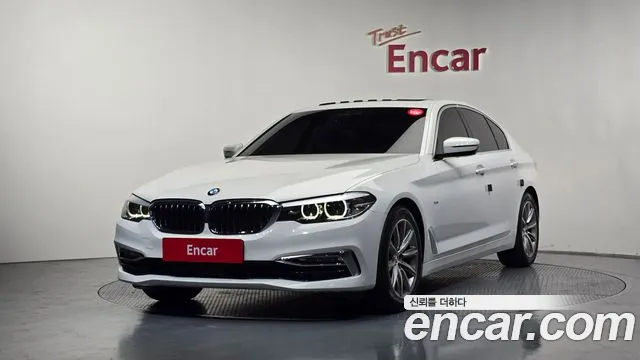 BMW 5 (G30) 520i