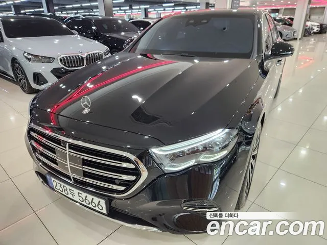 Mercedes-Benz E- W214 E300 4MATIC Exclusive