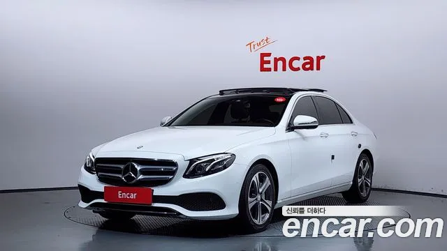 Mercedes-Benz E- W213 E300