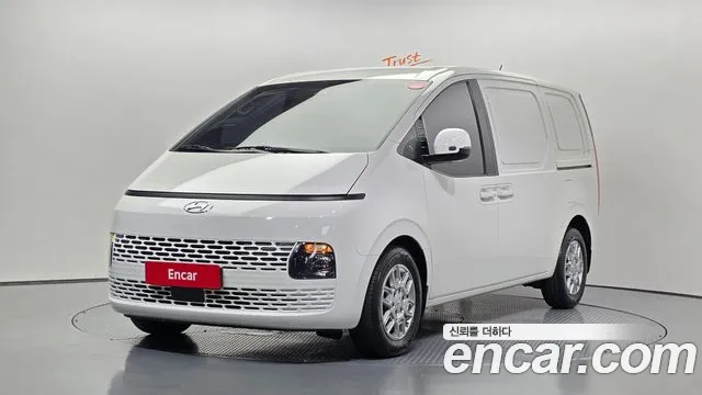Hyundai Staria 3