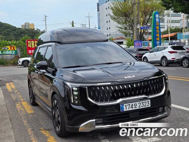 Kia The New Carnival 4 Gasoline 9
