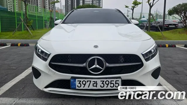 Mercedes-Benz A- W177 A220