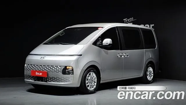 Hyundai Staria 4WD 11