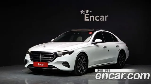 Mercedes-Benz E- W214 E300 4MATIC Exclusive