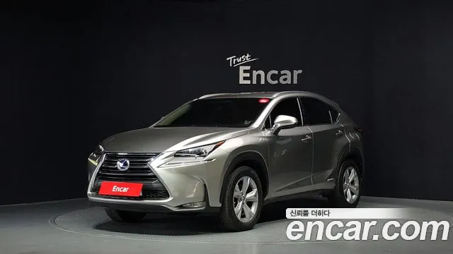 Lexus NX300h