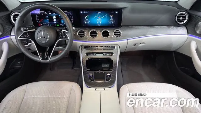 Mercedes-Benz E- W213 E350 4MATIC Exclusive