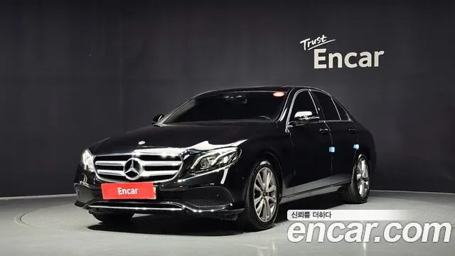 Mercedes-Benz E- W213 E300 4MATIC
