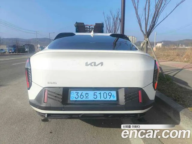 Kia EV4 2WD
