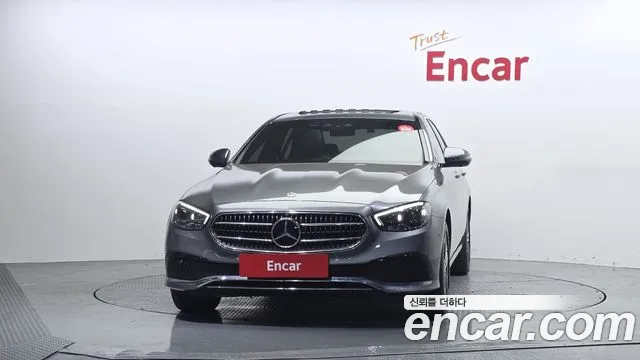 Mercedes-Benz E- W213 E350 4MATIC