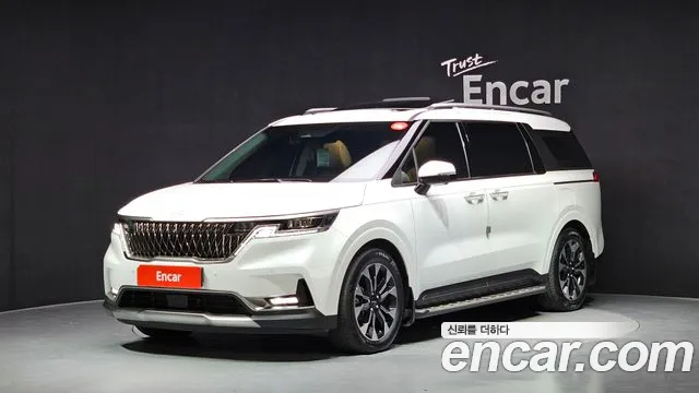 Kia Carnival 4 Gasoline 7 Signature