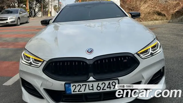 BMW 8 (G15) M850i xDrive