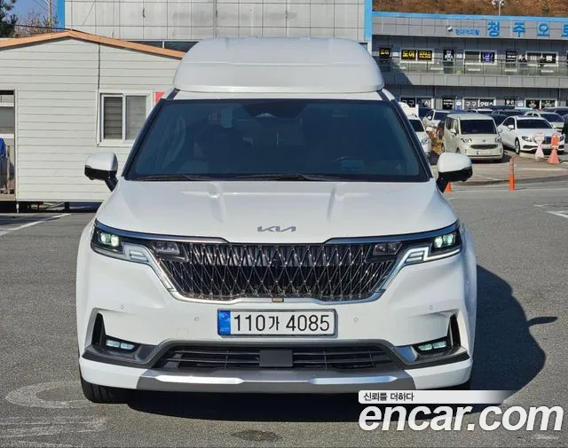 Kia Carnival 4 Gasoline 9 Signature