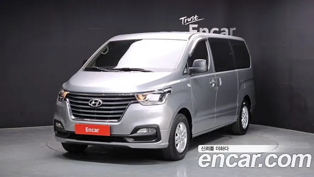 Hyundai The New Grand Starex 5