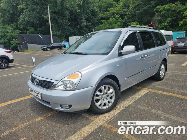 Kia Carnival GLX