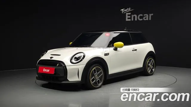 MINI Cooper SE 3