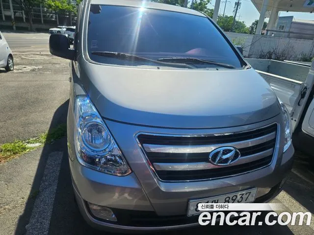 Hyundai Grand Starex 5