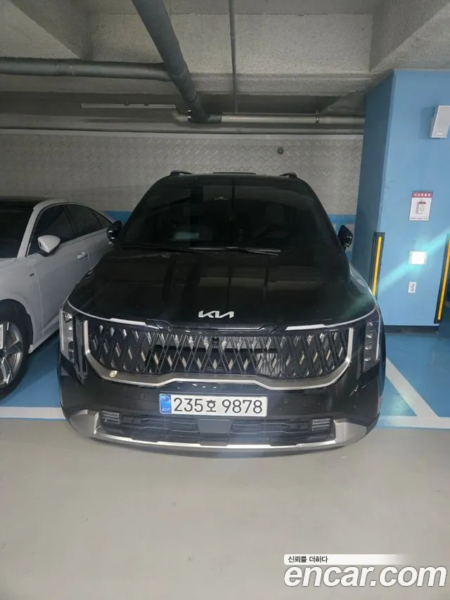 Kia The New Carnival 4 HEV 9 Signature