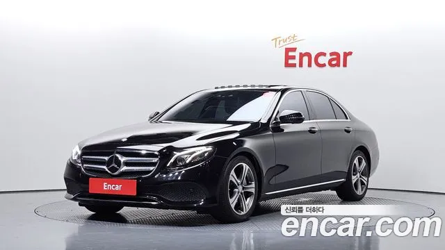 Mercedes-Benz E- W213 E300