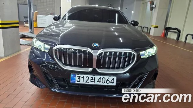 BMW 5 (G60) 520i M