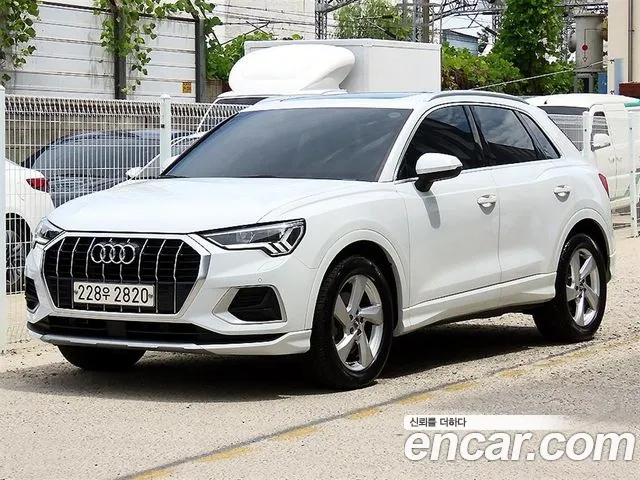 Audi Q3 (F3) 35 TDI Premium