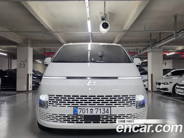 Hyundai Staria L3.5 11